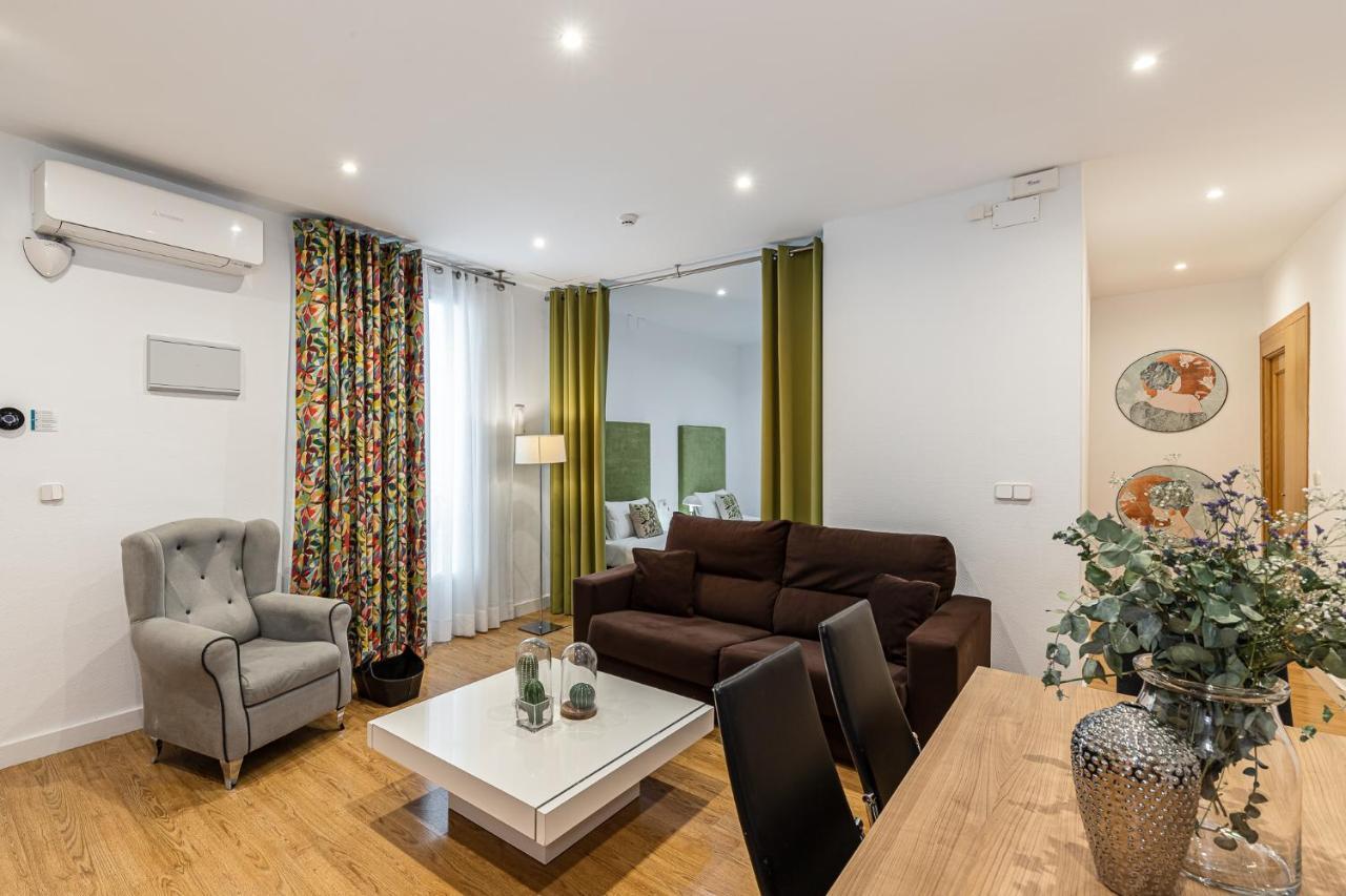 Waou Apartamentos En Sol Confort 5 Madrid Exteriér fotografie